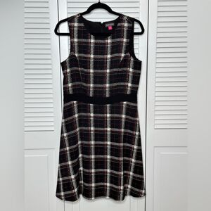 Like New Vince Camuto Size 8 Plaid Aline Sleeveless Crew Neck Dress